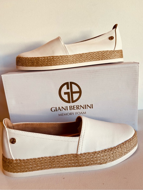 Giani Bernini Shoes - NIB GIANI BERNINI MEMORY FOAM SLIP ON ESPADRILLES WHITE WOMENS SIZE 8